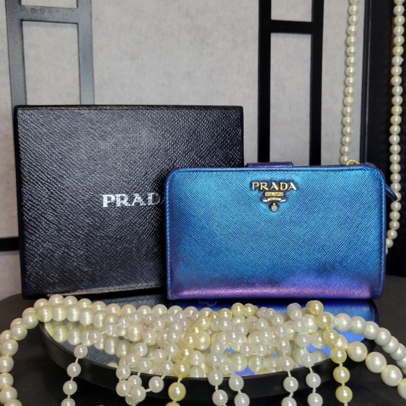 Custom Painted Bags Contact Information - Picture 14 of 16